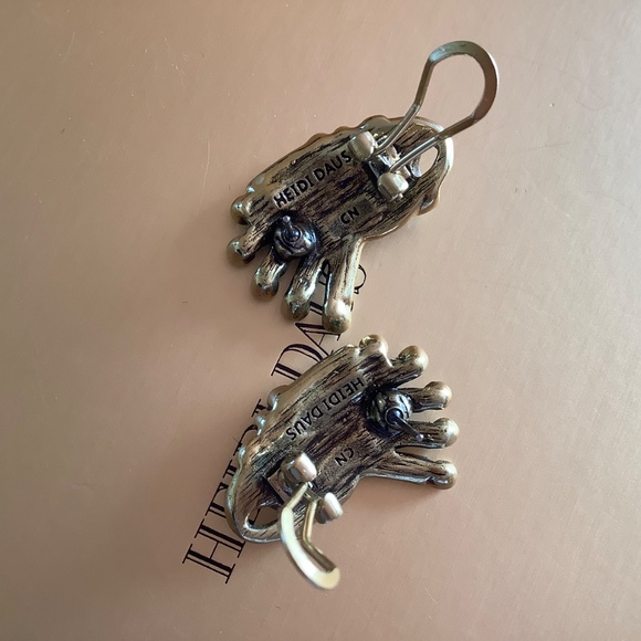 HEIDI DAUS Crystal Hue Persuasion Button Art Deco Earrings Turquoise Omega Backs - Picture 11 of 16